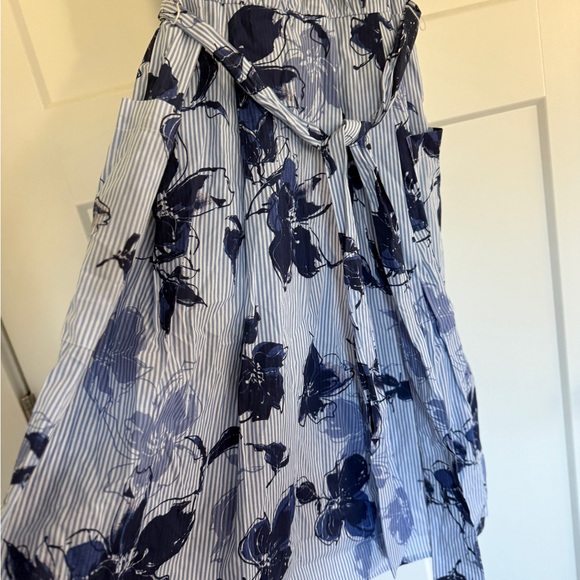 Julian Taylor Navy and White Floral Maxi Dress - Picture 3 of 7